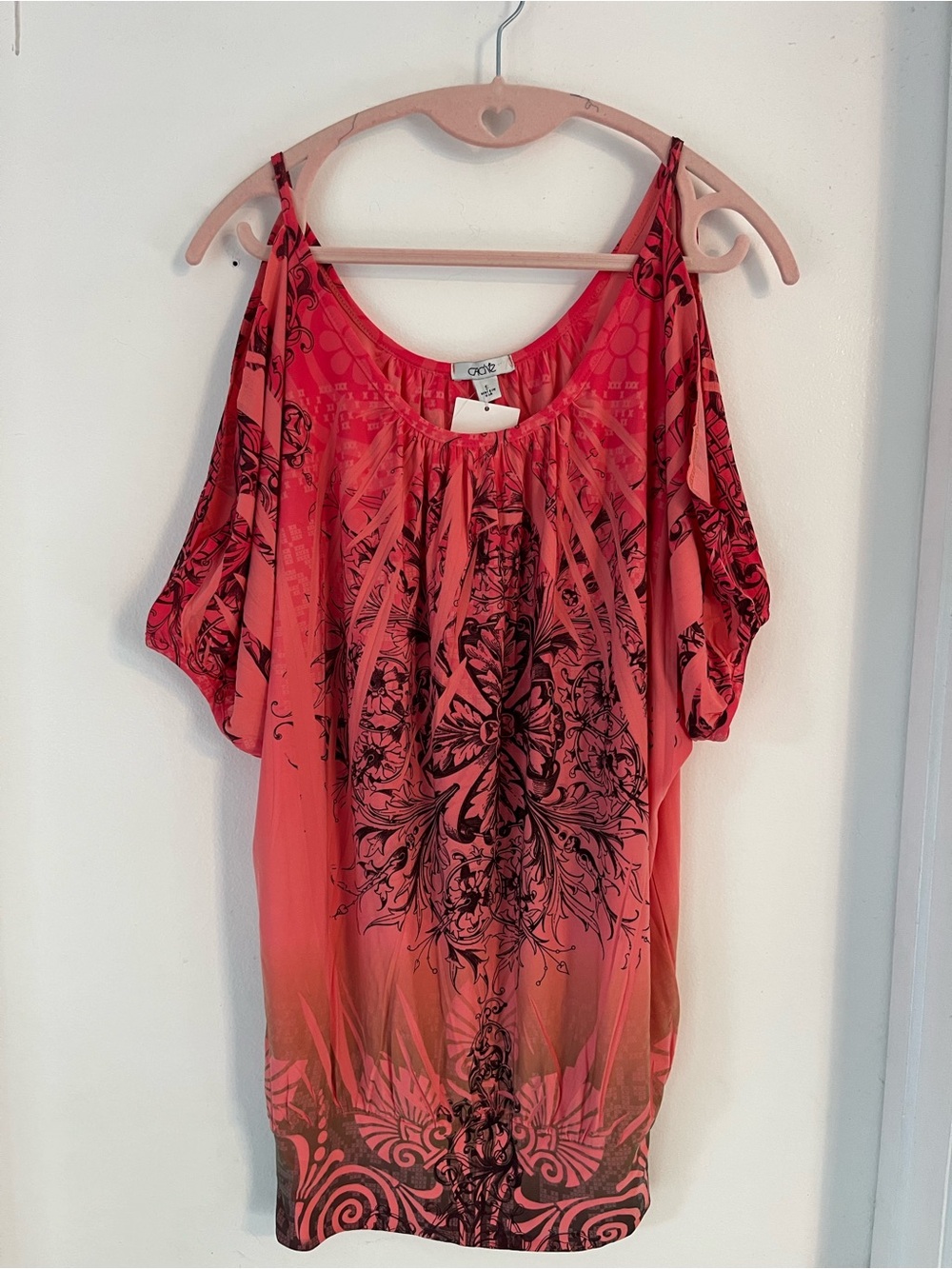 CACHE Coral Cold-Shoulder Printed Top